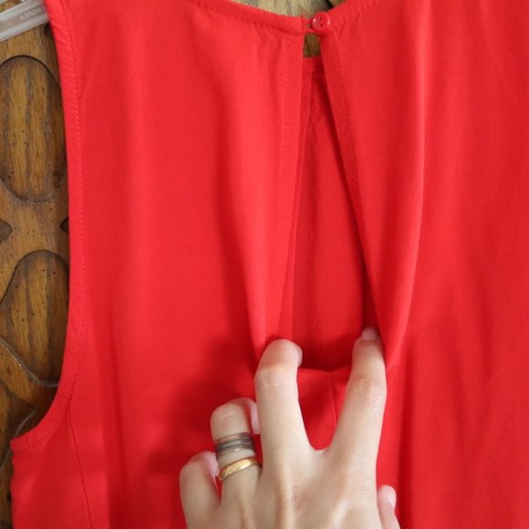 🌟FREE with purchase🌟 Old Navy Red Pleated Round Neck Tunic Dress - Size S - Picture 8 of 14